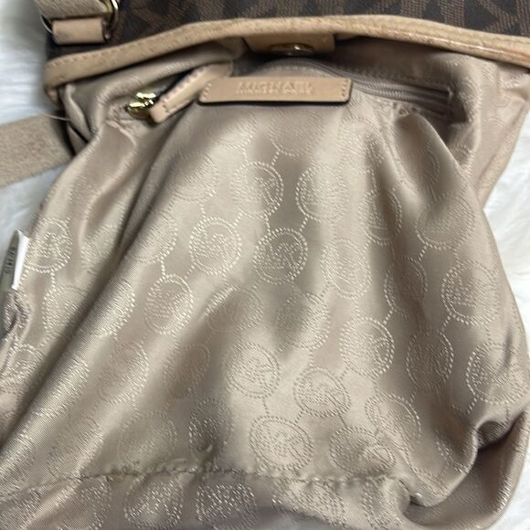 Michael Kors Monogram brown coated canvas tan leather trim small crossbo… - Picture 14 of 15